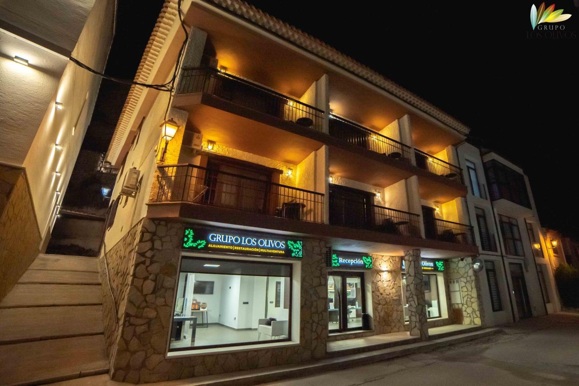 Apartamentos Los Olivos Alcala del Jucar Exterior foto